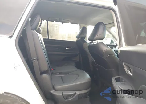 2024 Toyota Grand Highlander Xle из США, поврежденный, VIN 5TDAAAB56RS056969